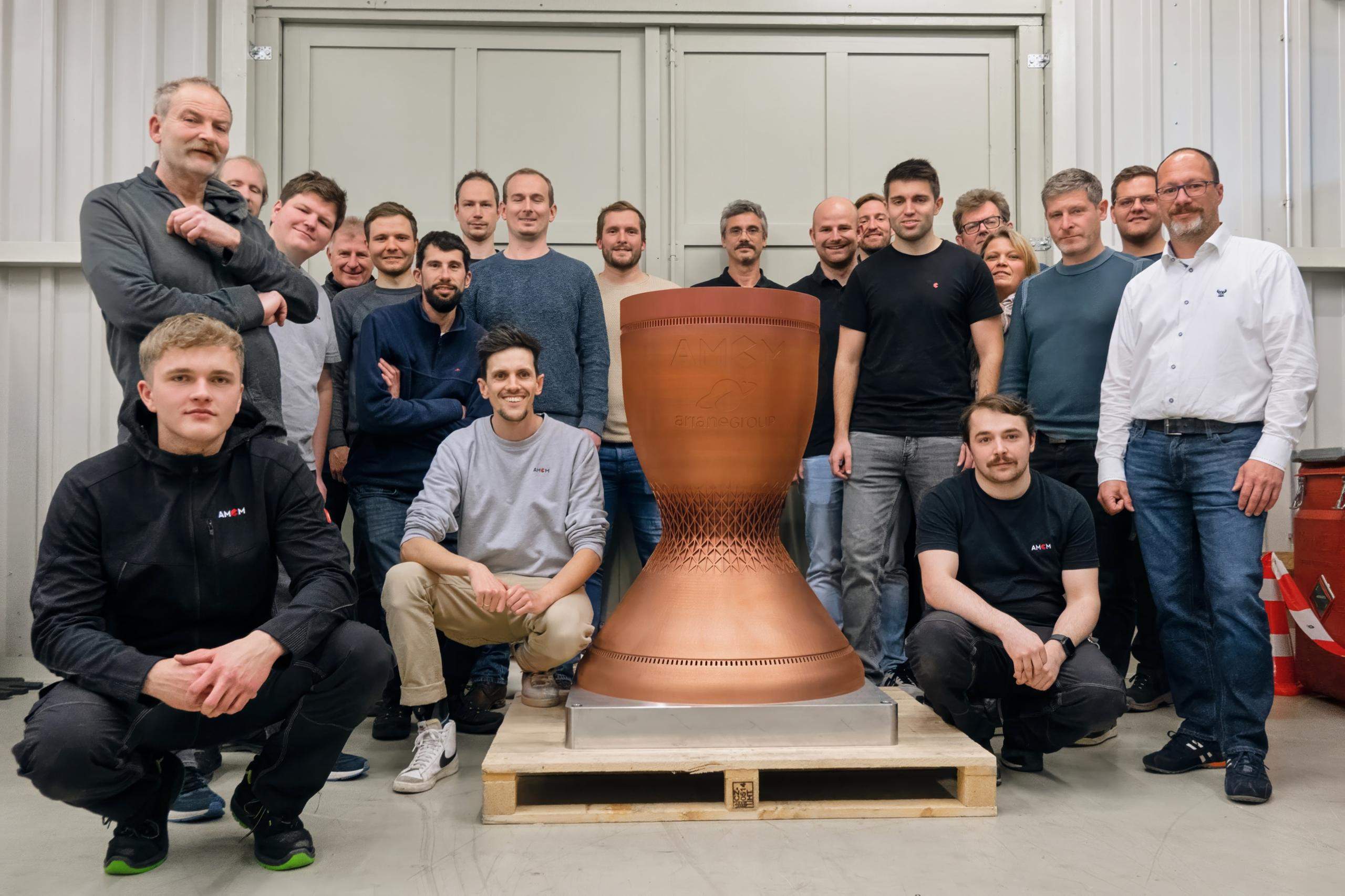 Large Copper Combustion Chamber (1200 mm) 3D-Printed on M 8K – AMCM Team